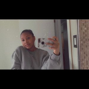 Meet your Posher, Ceira